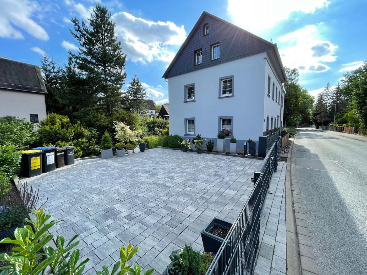 Ferienhaus Villa Adelsberg Mit Dachterrasse In Zentraler Lage Fuer Bis Zu 10 Personen Chemnitz Zewnętrze zdjęcie