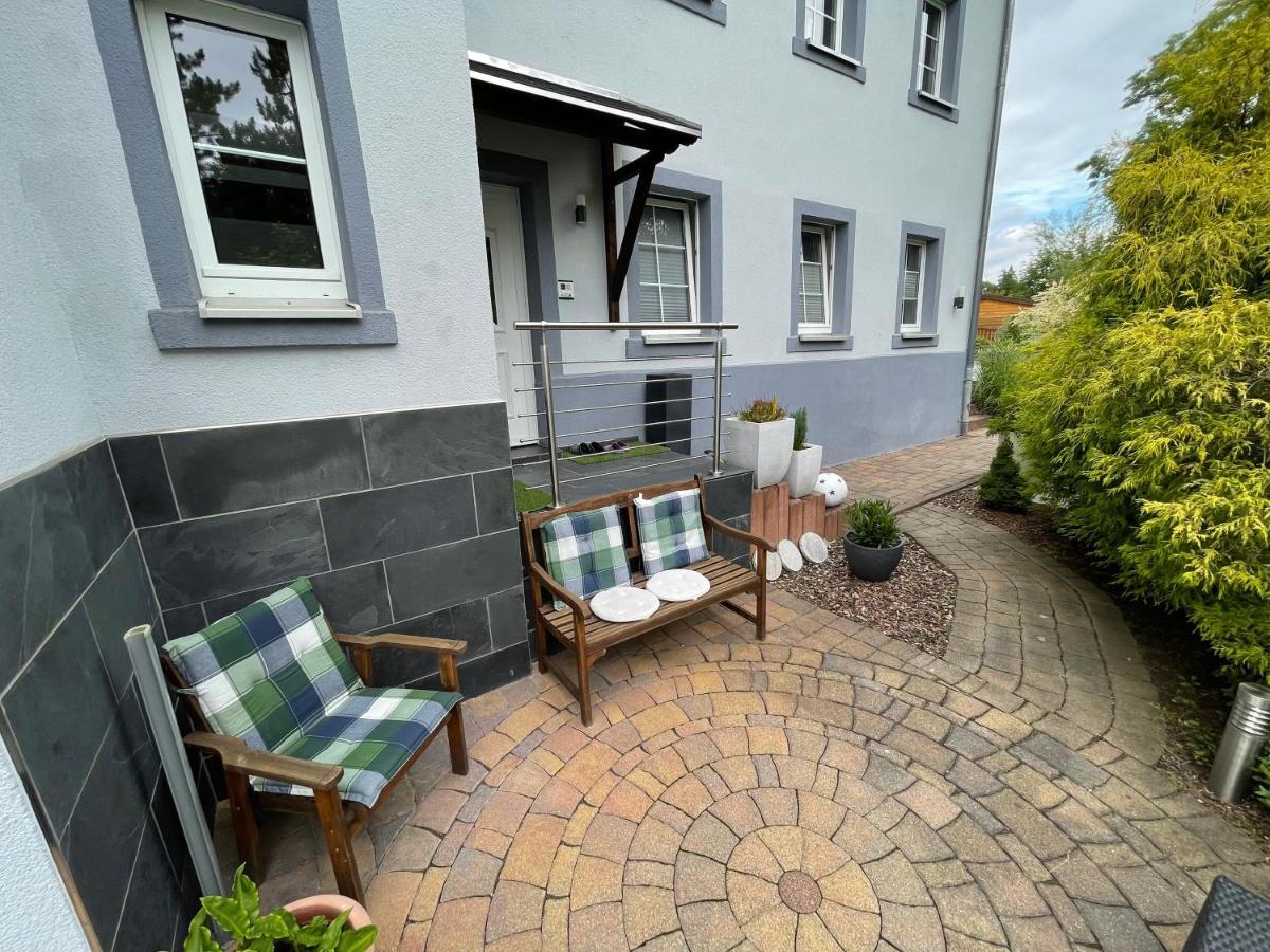 Ferienhaus Villa Adelsberg Mit Dachterrasse In Zentraler Lage Fuer Bis Zu 10 Personen Chemnitz Zewnętrze zdjęcie